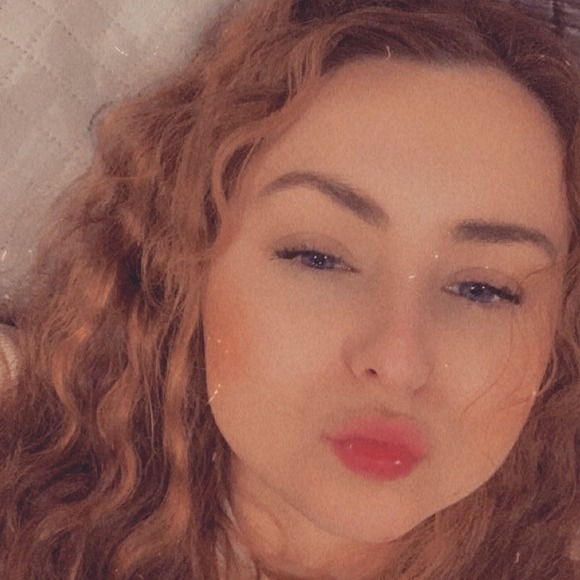 Meet your Posher, Tanisha - Picture 1 of 1